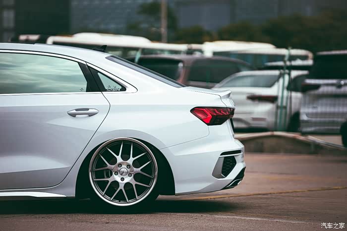 21款奥迪a3l全国首例气动姿态改装完美视觉冲击个性又精致