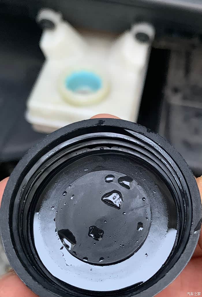 刹车油壶的盖子有点松