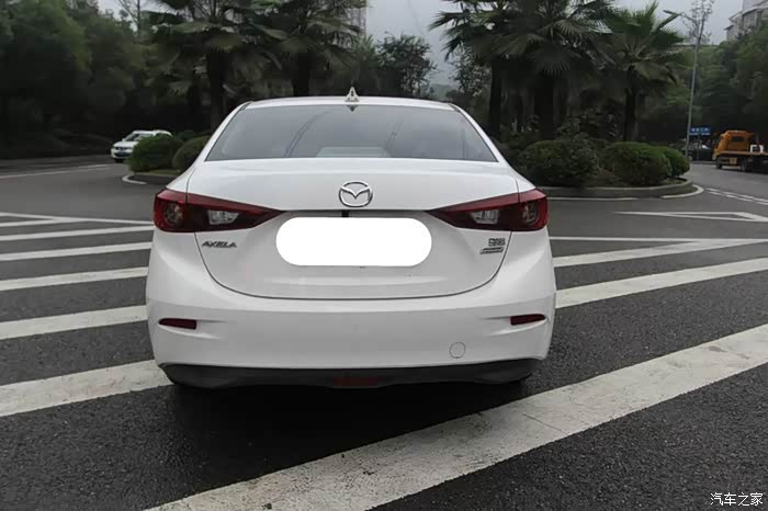 我的小白马马自达-3 axela昂克赛拉 2016款 三厢 1.5l 手动舒适型