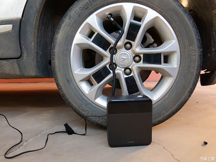 【家家众测】领臣车载充气泵