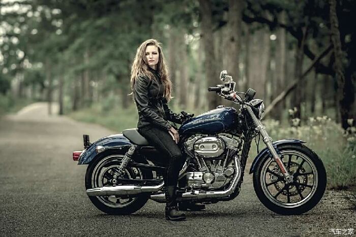 哈雷女士摩托车女性图片