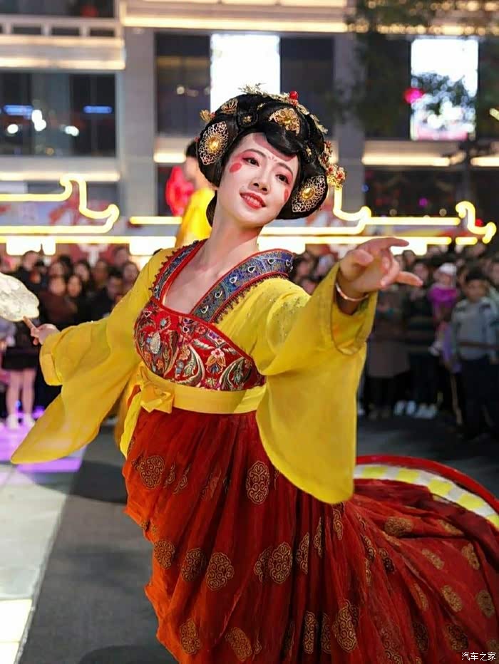 不倒翁唐代美女