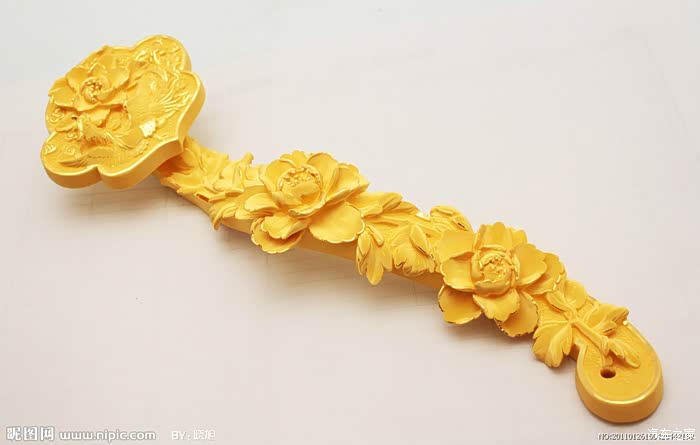 个人觉得如意不是形状好看而是因为玉好