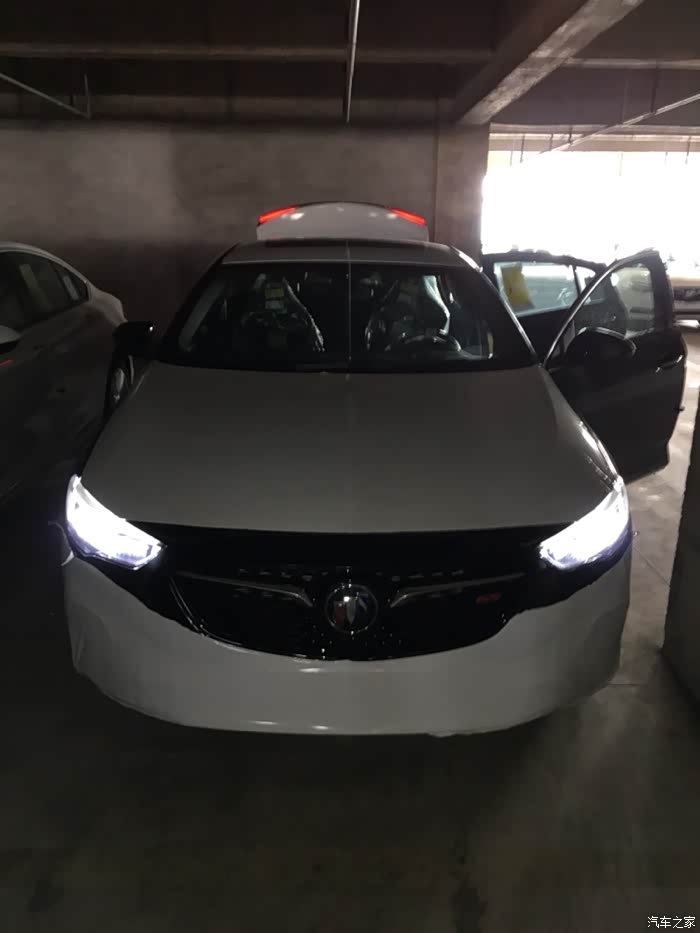 少数派报告——黑色君威gs尊贵提车简语