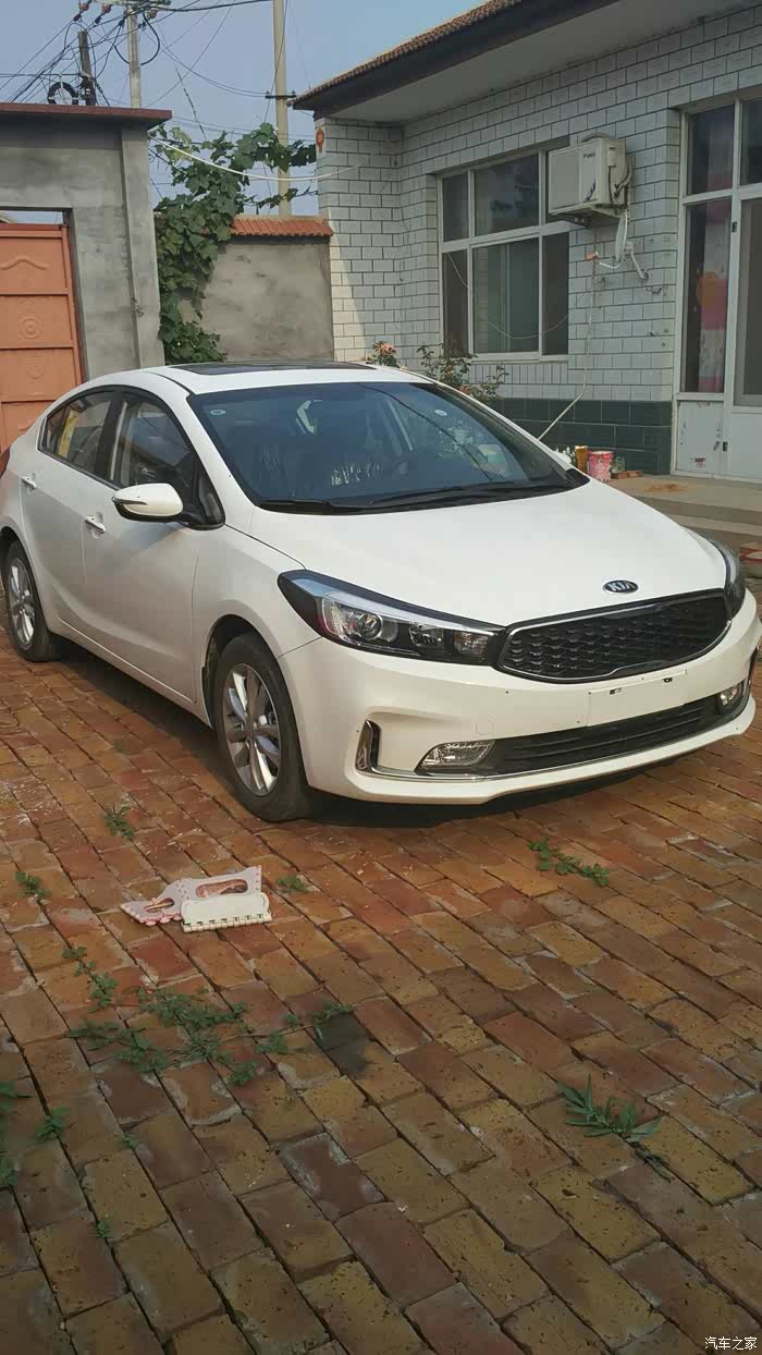【图】新款k3白色怎么看着发黄,都这样吗_起亚k3/k3s论坛_汽车之家