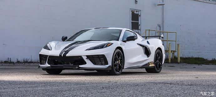 满身碳纤维的五菱神车c8