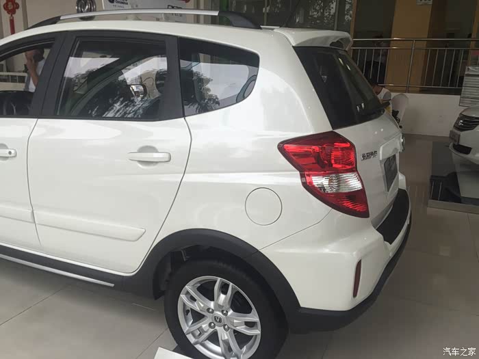长安x20的看车记