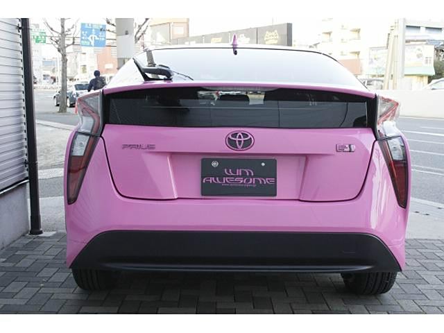 丰田suv粉色图片