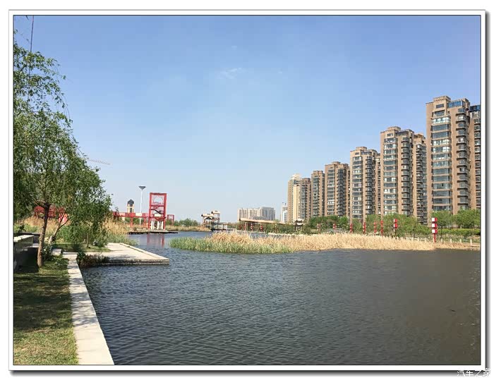 金河休闲公园散散心