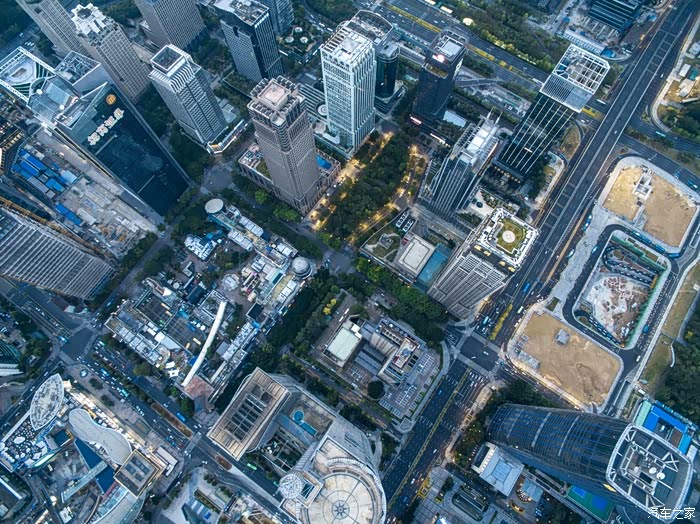 登记前最后一次航拍深圳市区俯瞰高楼