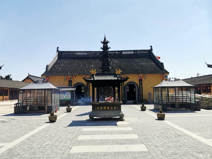 驾cs75游览海春塔苑泰山护国禅寺