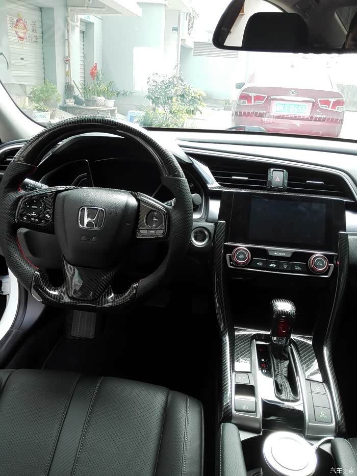 十代思域内饰