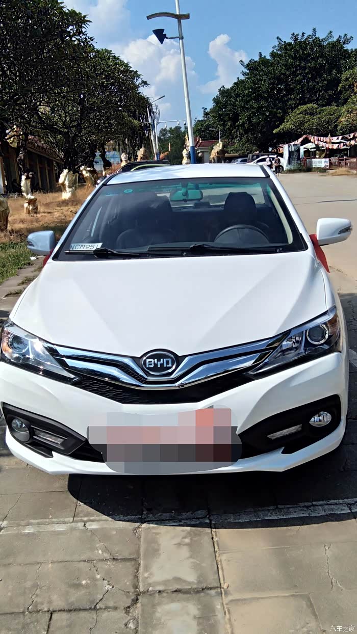 提了一辆比亚迪三代f3