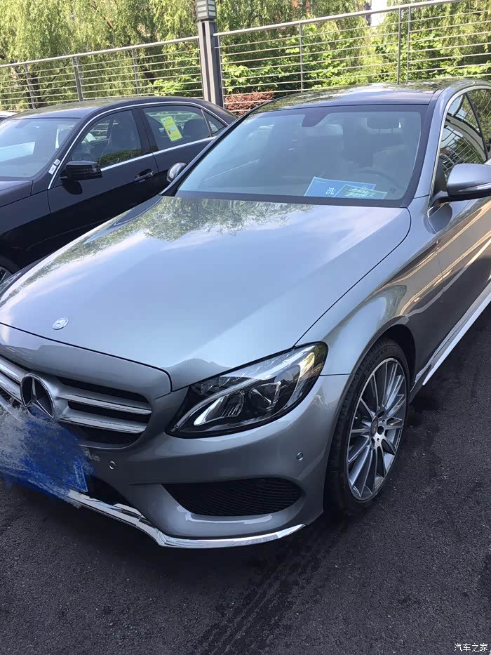 奔驰c200l钯银提车两星期,现转卖,有图