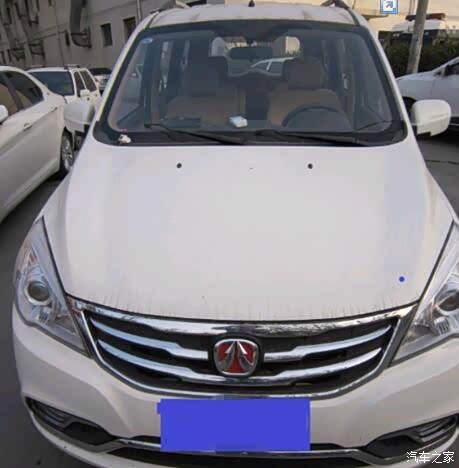 刚毕业出来不久,就毅然决定要买一辆车,到大连北汽威旺4s店买了威旺