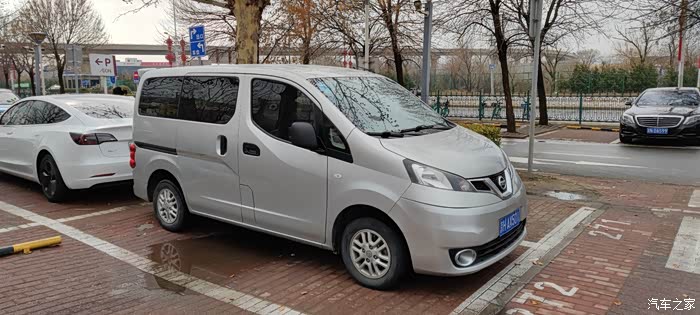 15年日产nv200想出售