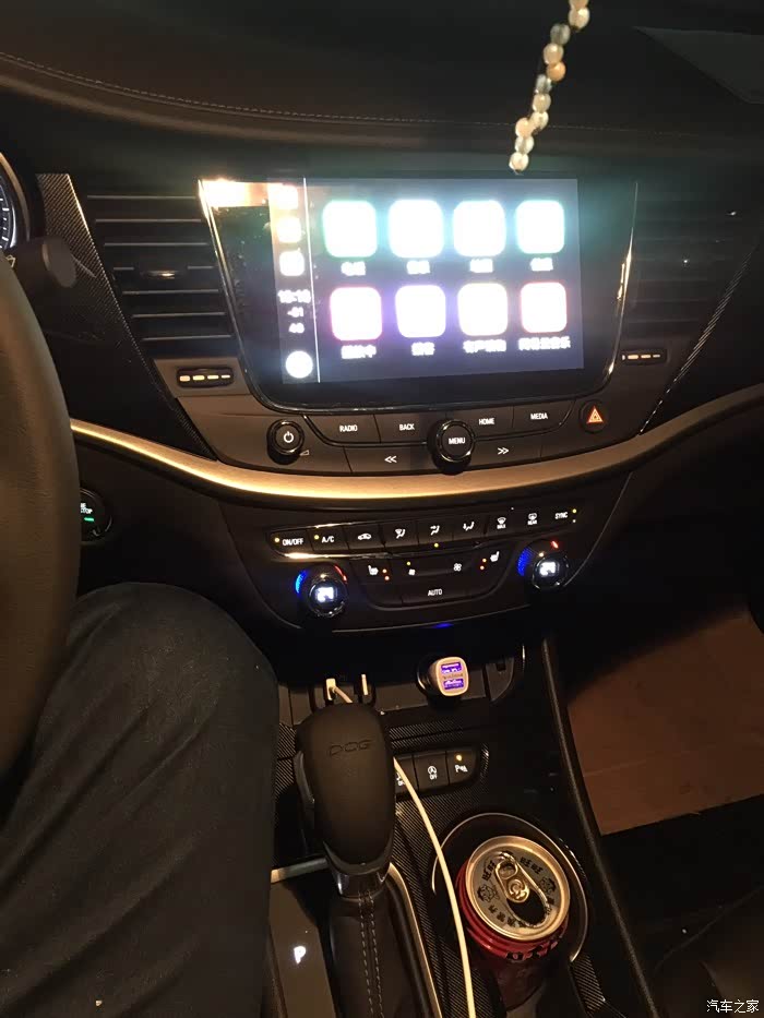 氛围灯在哪,我表示没看见?