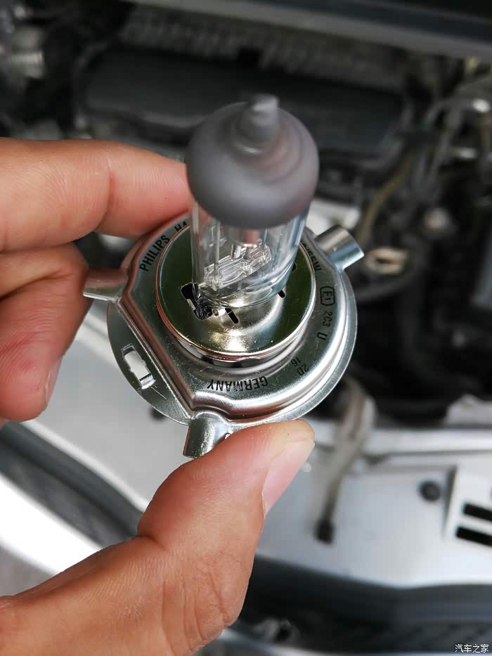 【图】二飞换灯泡,飞利浦h4夜劲光上身_飞度论坛_汽车之家论坛