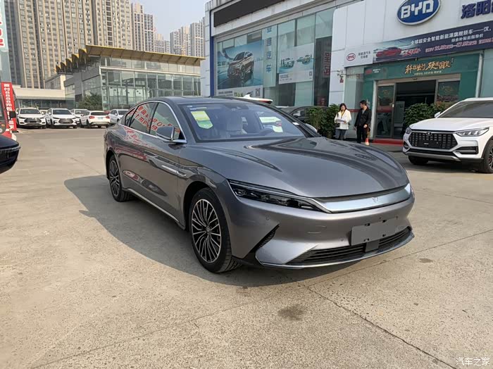 比亚迪汉ev时光灰