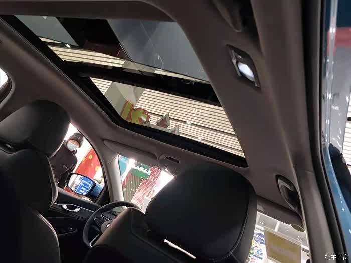 博越老车主试驾吉利星瑞 体验超强动力