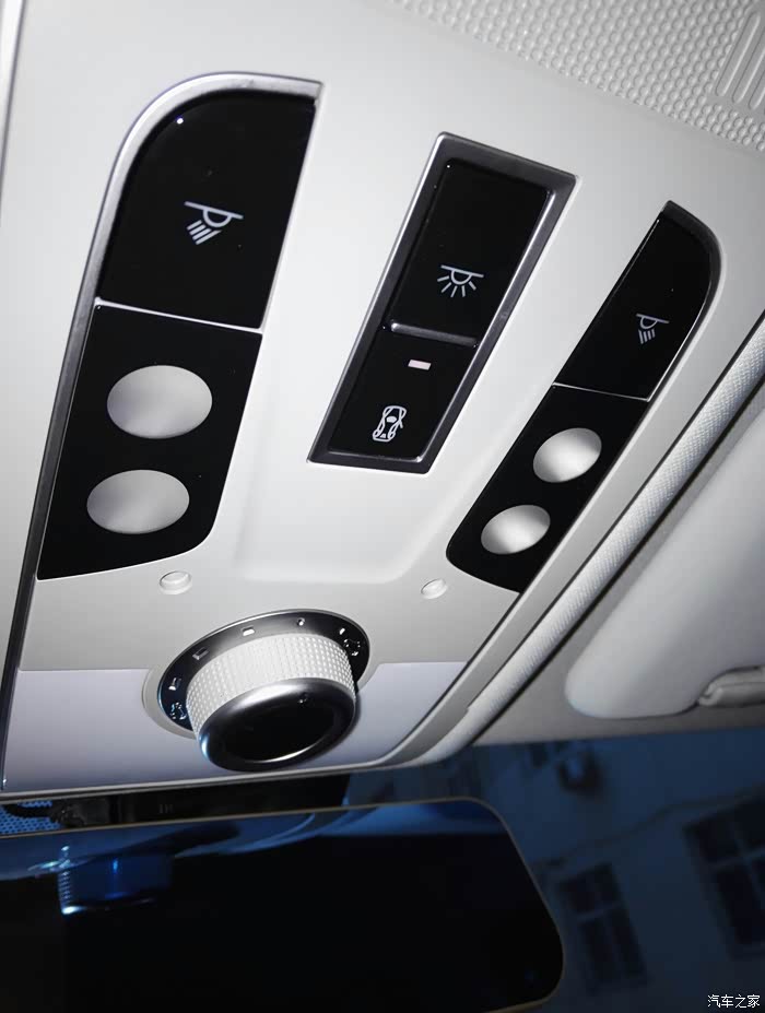 【图】阅读灯好像坏了_哈弗h2论坛_汽车之家论坛