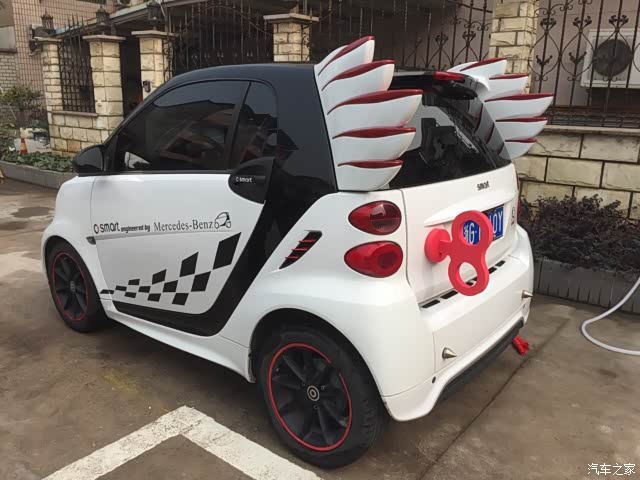 奔驰smart天使的翅膀改装恶魔的翅膀很少有人改啊