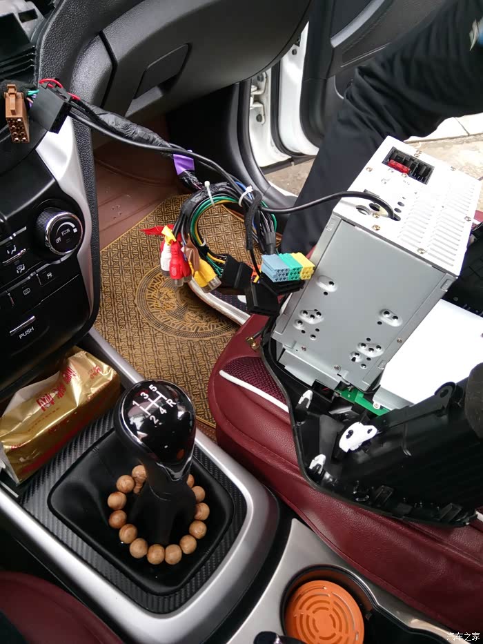 河北逸动联盟-给爱车更换安卓导航