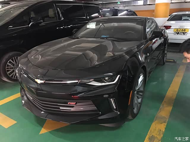 【图】今晚发现野生黑锋_科迈罗论坛_汽车之家论坛