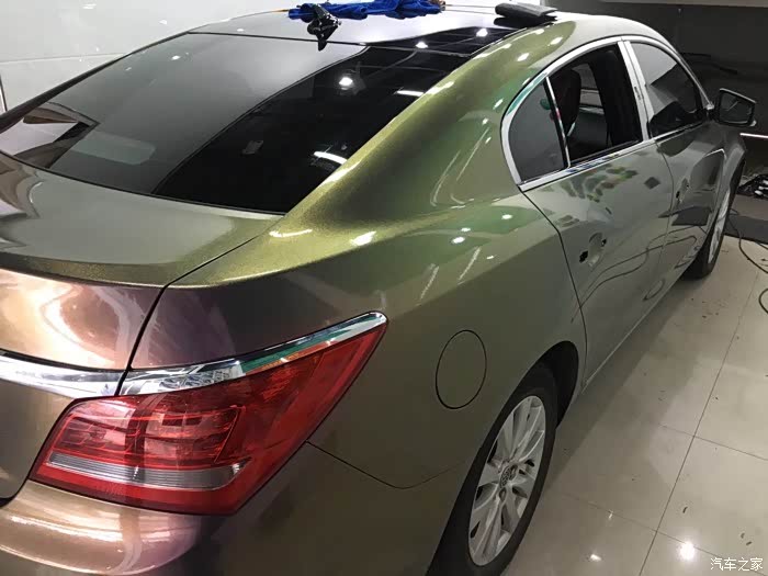 新君越贴膜改色(紫色渐变金色)