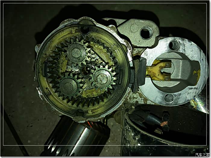 起动齿轮组,和完好的拔叉