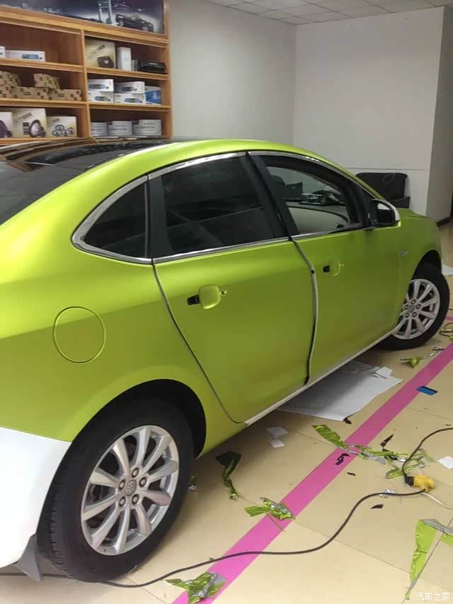 英朗撕掉旧衣换新衣亚光电镀柠檬绿