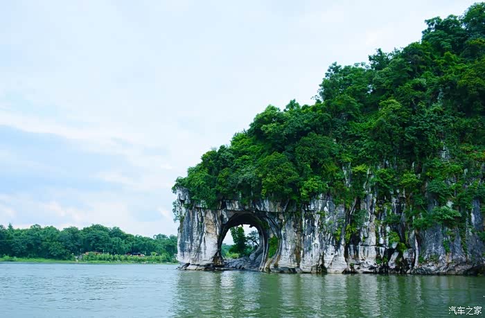 相约桂林象鼻山,和骏派d60一起感受大自然!