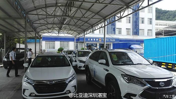 自從比亞迪秦霸佔上海車管所以來,比亞迪又霸佔深圳龍崗車管所,只是