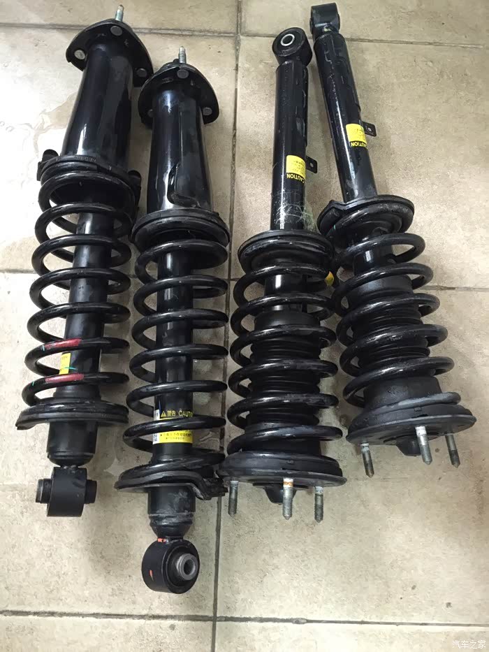 出套新锐志原厂避震