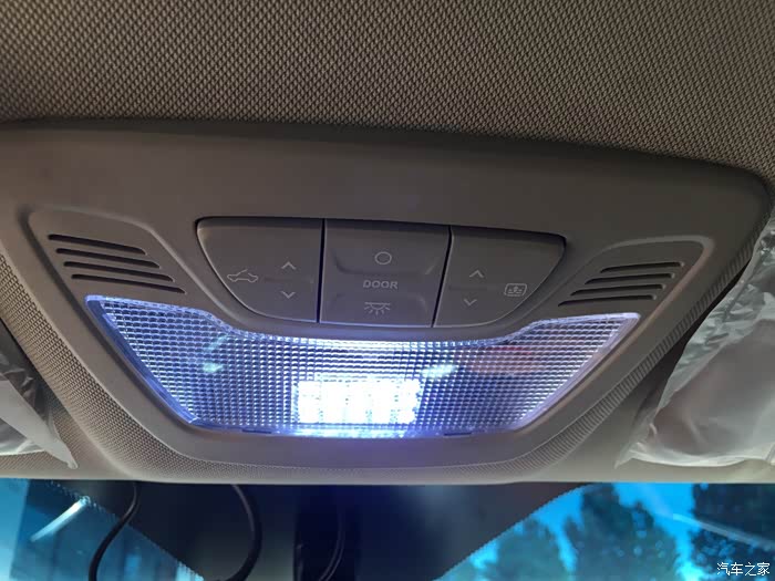 【图】小五更换前后led阅读灯作业_宝骏510论坛_汽车之家论坛