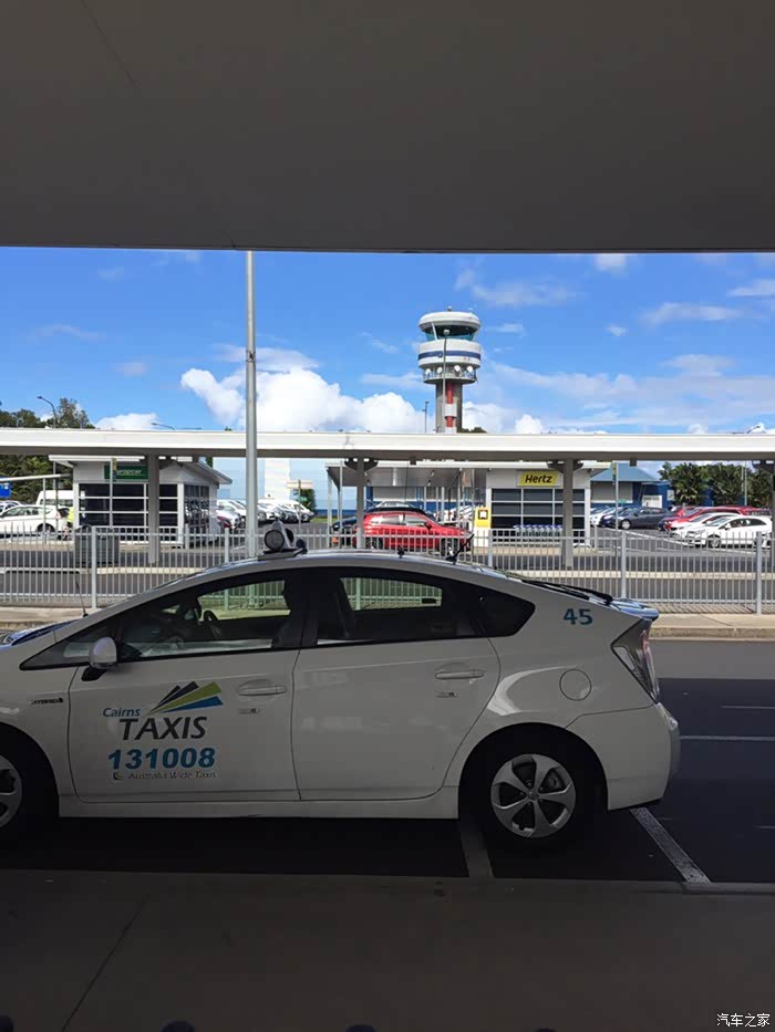 凯恩斯出租车普锐斯