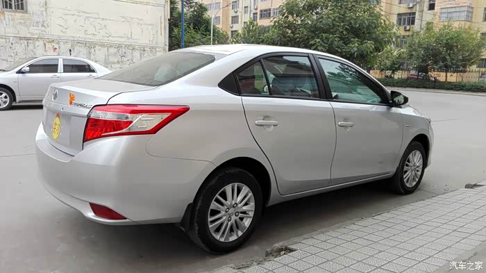 出售银色威驰2016款 1.5l 手动智臻星耀版