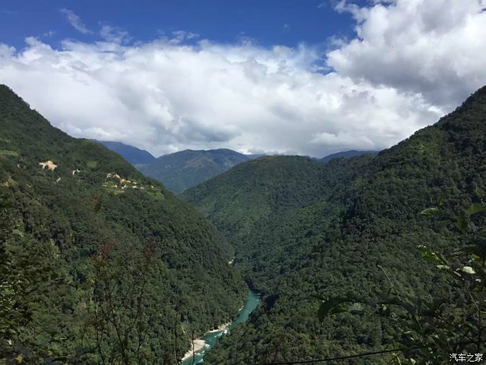 横断山脉云南独龙江之旅 贡山独龙族怒族自治县 独龙江乡地处缅甸北部