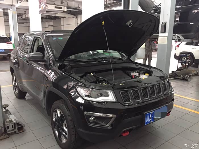 指南者黑色24高性能版3200公里首保作业