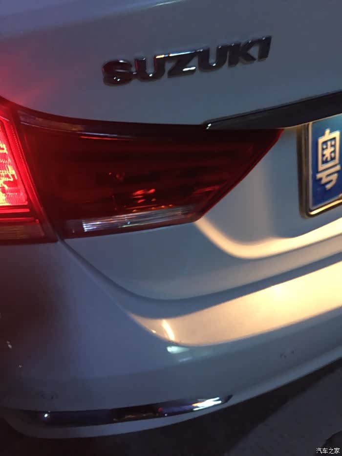 后雾灯不亮,是灯泡坏了?