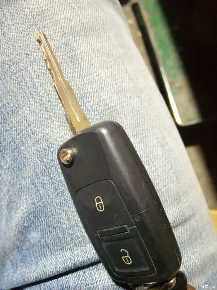 【图】荣光v的遥控钥匙什么样?谁有图_五菱荣光v论坛_汽车之家论坛