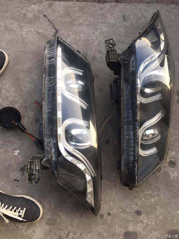 出一对八代雅阁闲置龙鼎大灯