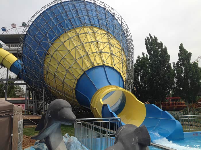 游玩玉黛湖景区