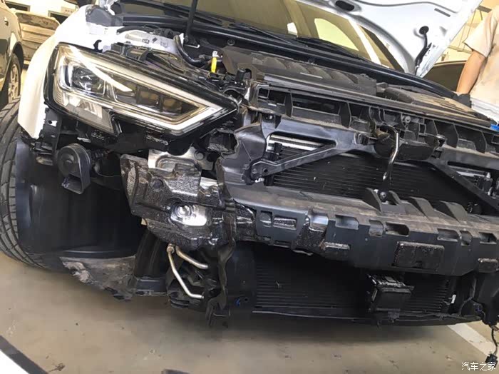 【图】17款a3两厢运动白色首撞有拆保险杠照片_奥迪a3论坛_汽车之家