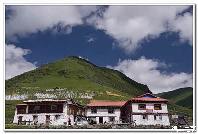 莫斯卡住宿条件差没有客栈都住村民家如果要在这里过夜建议自带帐篷