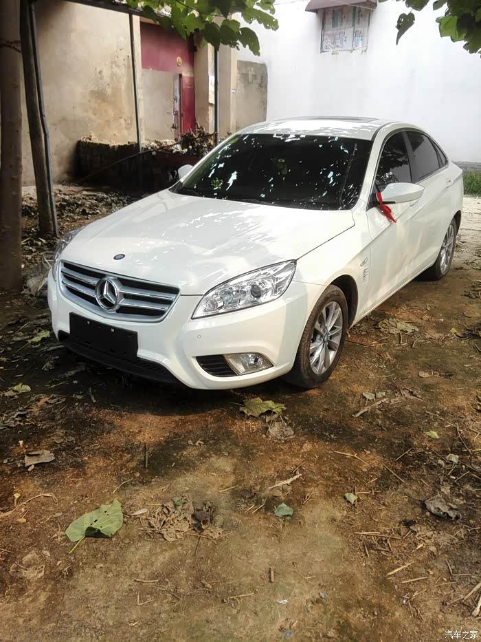 好叼绅宝d70改奔驰标