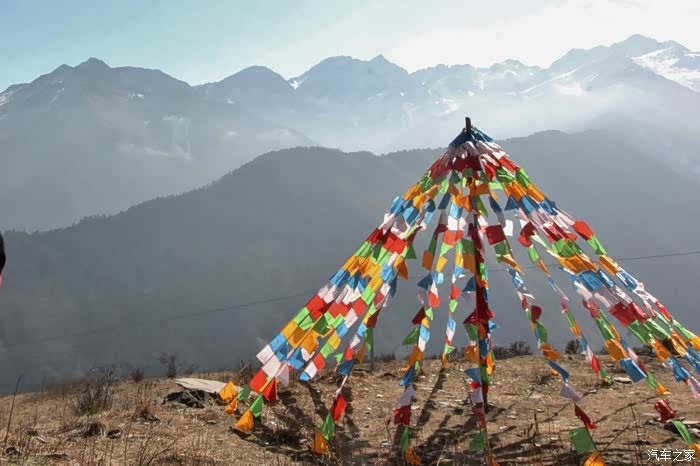 巴郎看云海邂逅四姑娘