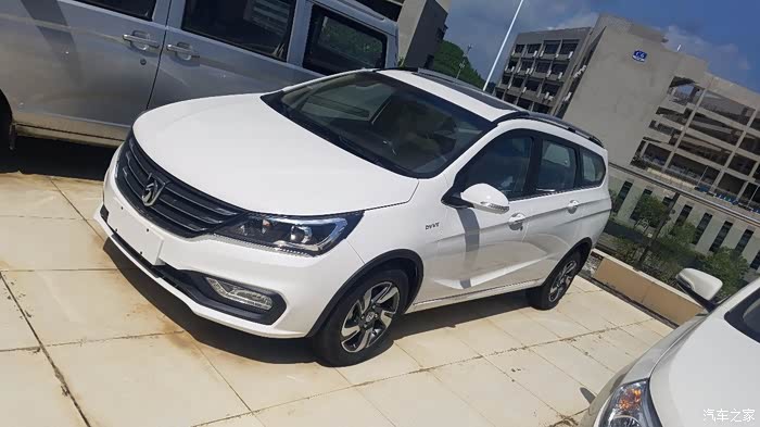 【图】310w带天窗高配_宝骏310w论坛_汽车之家论坛