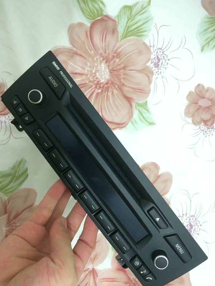 请教宝马这个p版cd可以开通蓝牙和usb功能的吗