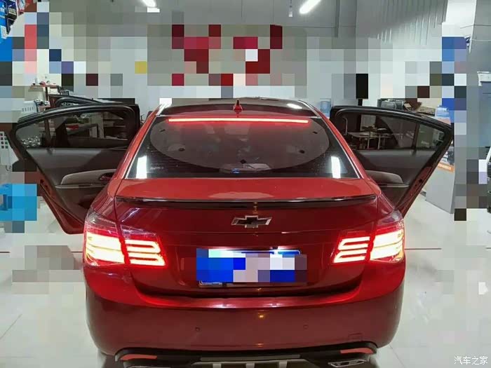 经典锋范加装仿奥迪a7高位刹车灯